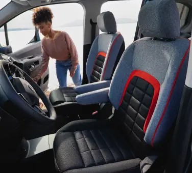 NEW CITROËN BERLINGO XTR Grip Control Package　特別仕様①