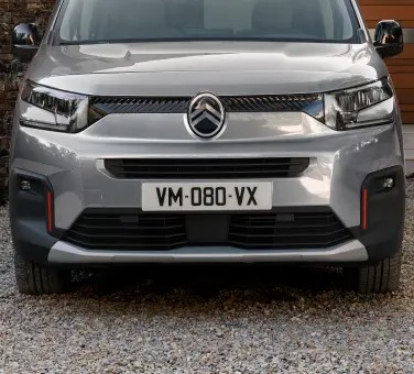 NEW CITROËN BERLINGO XTR Grip Control Package　特別仕様②